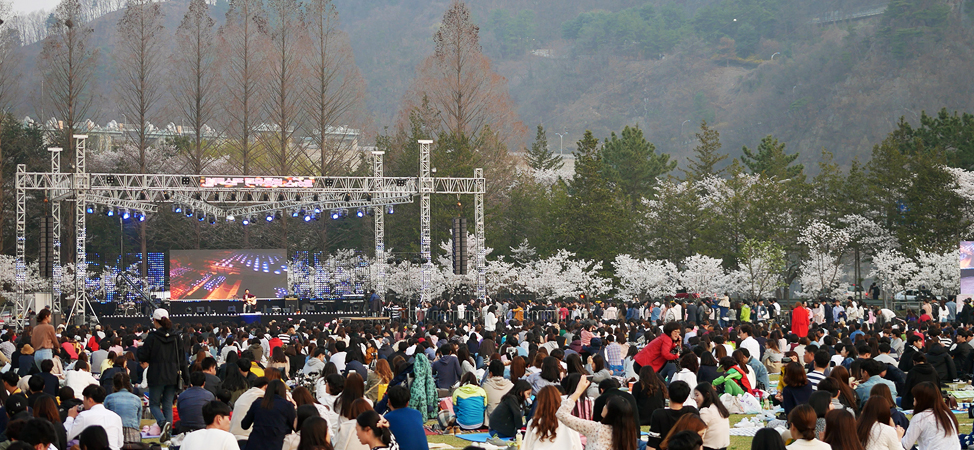 Daecheongho Daedeok Music Festival